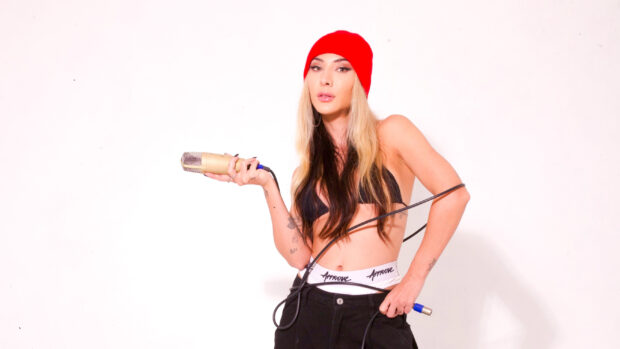 Xô, grude!: homem emocionado não tem vez em “Foi mal aí”, primeiro single de Raffa Rizze