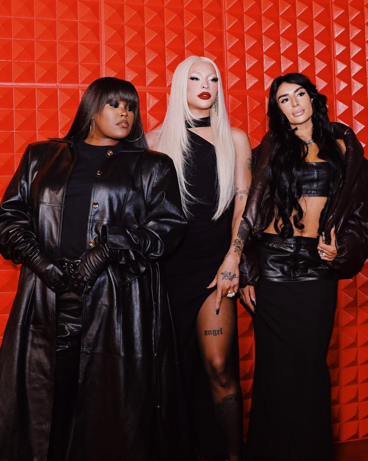 Pabllo Vittar se apresentou na noite desta quarta-feira em Paris ao lado da francesa Yseult e da iraniana Sevdaliza.