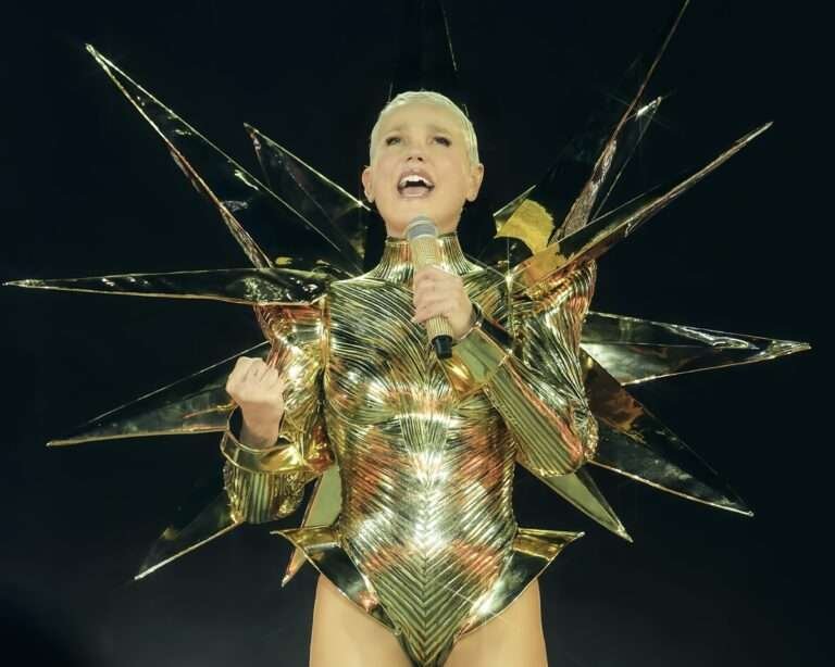 Xuxa esgota terceira data em São Paulo e anuncia quarto show de ‘O Último Voo da Nave’