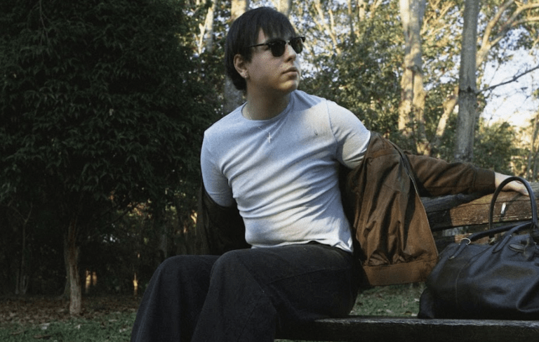 Dimas fala sobre admiração por Kid Abelha e revela motivos para homenageá-los no novo single “Cinema Tropical”
