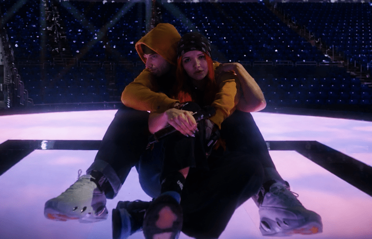 Gabi Topázio e Renato Mesquita celebram indicações ao Prêmio Jovem Brasileiro em meio aos preparativos para o novo single “Sold Out”