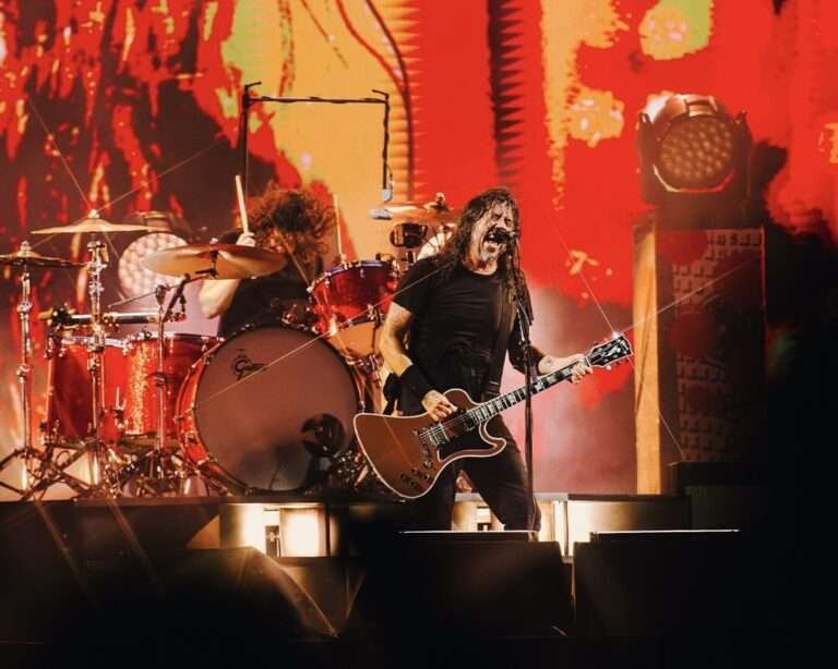 Foo Fighters faz do Rock in Rio um enorme coro e mostra por que ainda domina o palco
